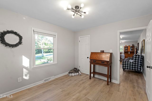 2395 Fodderstack Mountain Loop, Greeneville, TN 37745