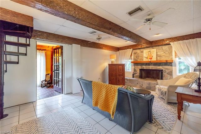 4730 Pembrooke LN, Bonita Springs, FL 34134