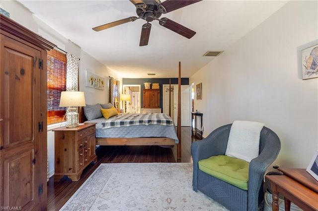 4730 Pembrooke LN, Bonita Springs, FL 34134