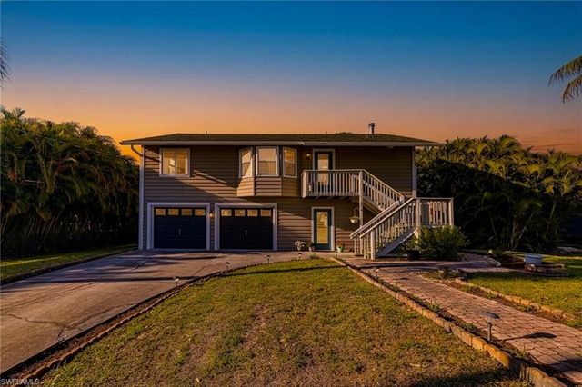 4730 Pembrooke LN, Bonita Springs, FL 34134