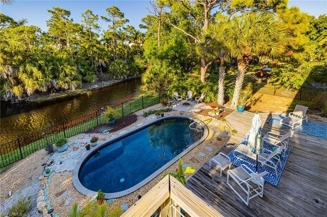 4730 Pembrooke LN, Bonita Springs, FL 34134