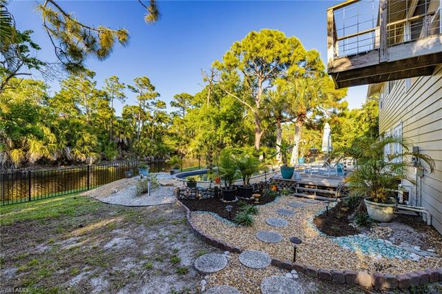 4730 Pembrooke LN, Bonita Springs, FL 34134