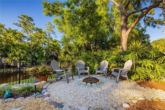 4730 Pembrooke LN, Bonita Springs, FL 34134