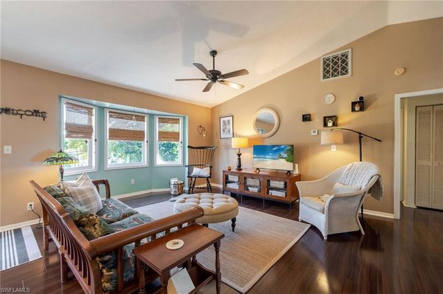 4730 Pembrooke LN, Bonita Springs, FL 34134