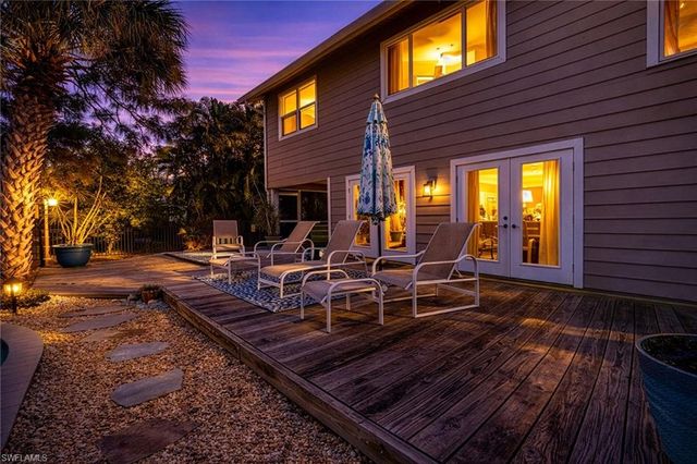 4730 Pembrooke LN, Bonita Springs, FL 34134