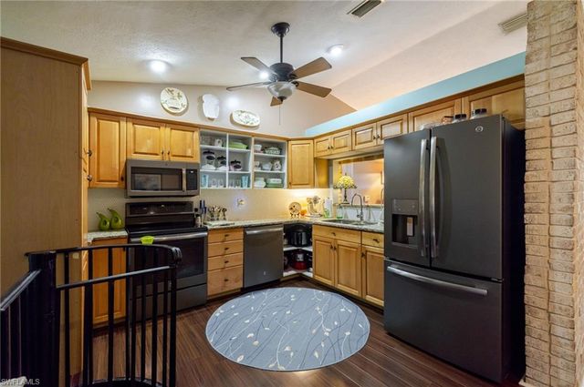 4730 Pembrooke LN, Bonita Springs, FL 34134