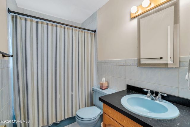 28 Oregon Avenue, Jackson, NJ 08527