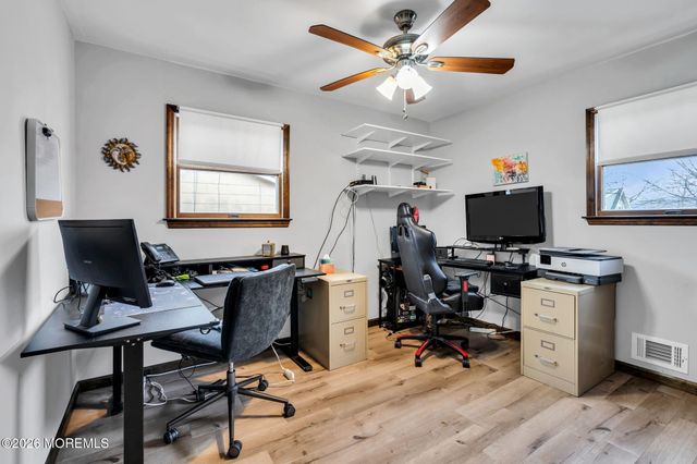 28 Oregon Avenue, Jackson, NJ 08527