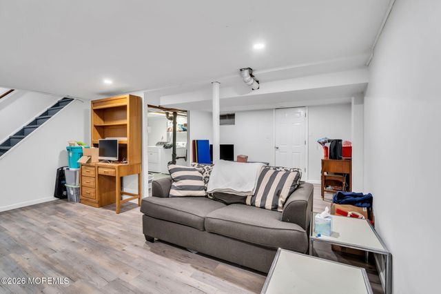 28 Oregon Avenue, Jackson, NJ 08527