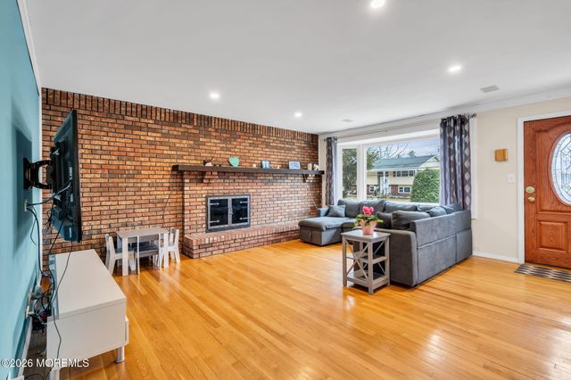 28 Oregon Avenue, Jackson, NJ 08527