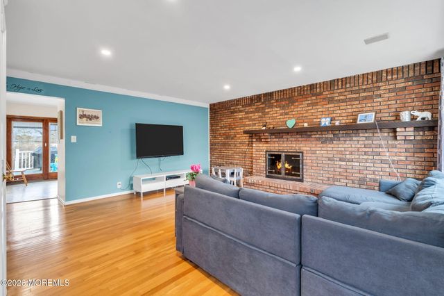 28 Oregon Avenue, Jackson, NJ 08527