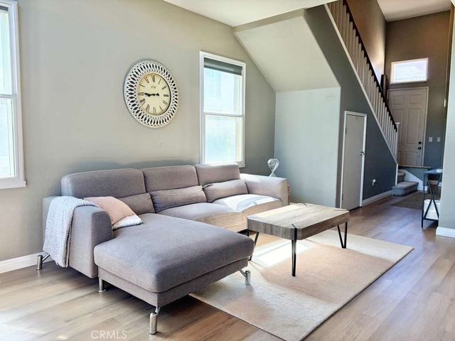 286 N Madison 404, Pasadena, CA 91101