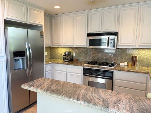 286 N Madison 404, Pasadena, CA 91101