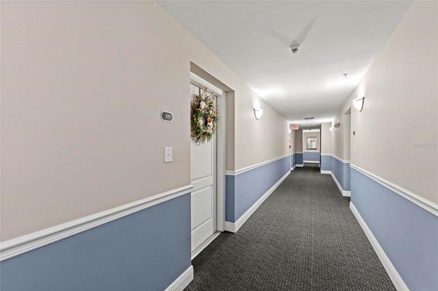 808 3RD AVENUE W 311, Bradenton, FL 34205