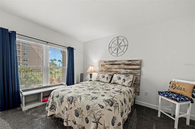 808 3RD AVENUE W 311, Bradenton, FL 34205