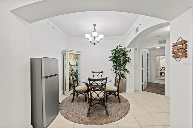 808 3RD AVENUE W 311, Bradenton, FL 34205