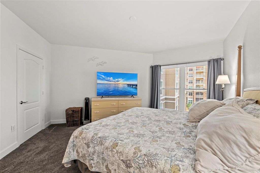 Image 22 of property listing at 808 3RD AVENUE W 311, Bradenton, FL 34205