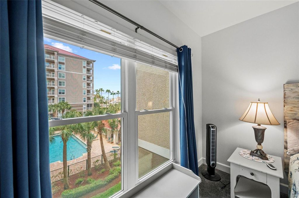 Image 34 of property listing at 808 3RD AVENUE W 311, Bradenton, FL 34205