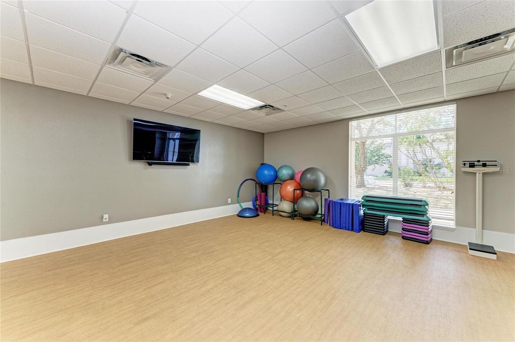 Image 50 of property listing at 808 3RD AVENUE W 311, Bradenton, FL 34205