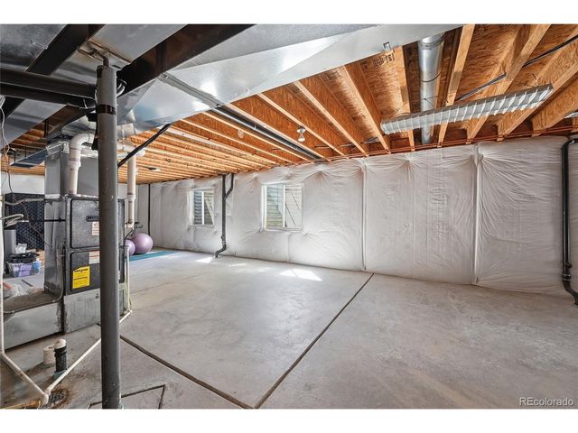 10145 Pitkin Way, Commerce City, CO 80022