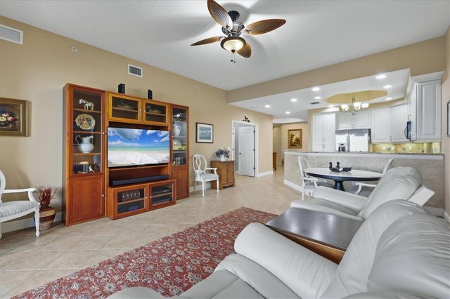 6474 WATERCREST WAY 403, Lakewood Ranch, FL 34202