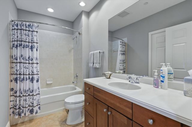 6474 WATERCREST WAY 403, Lakewood Ranch, FL 34202