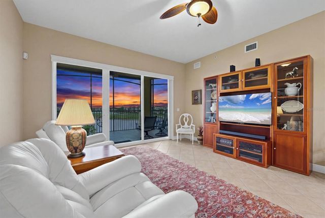 6474 WATERCREST WAY 403, Lakewood Ranch, FL 34202