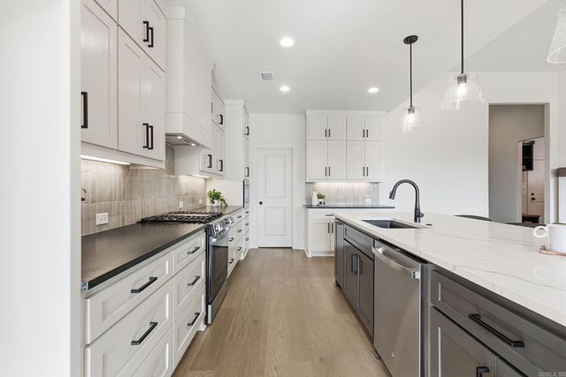 173 Ridgeview Trail, Maumelle, AR 72113