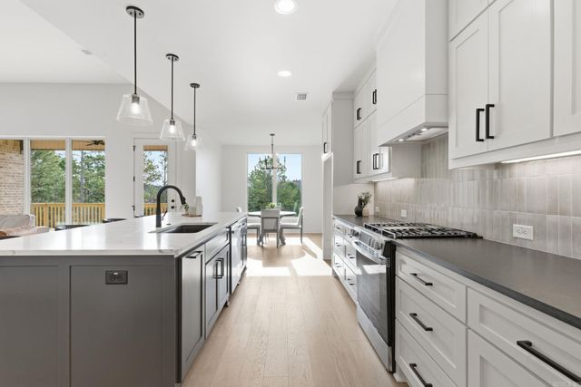 173 Ridgeview Trail, Maumelle, AR 72113