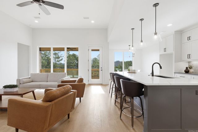 173 Ridgeview Trail, Maumelle, AR 72113