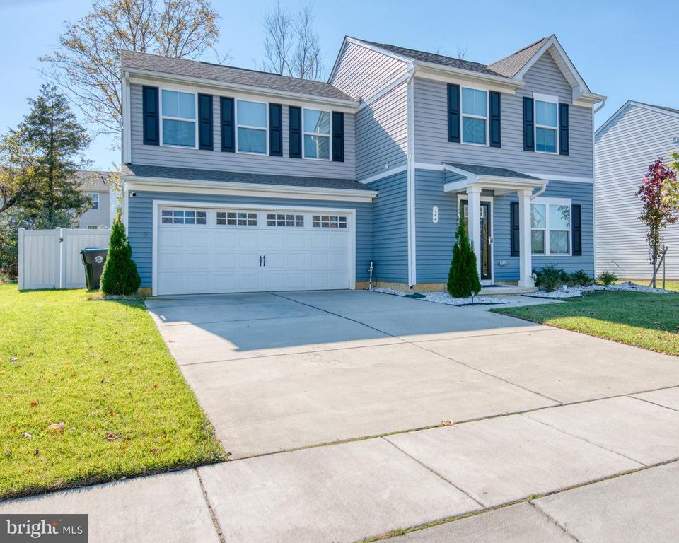 144 CISELEY DR, Sicklerville, NJ 08081