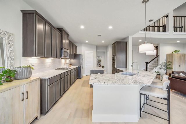 409 Piney Rocks Lane, Waller, TX 77484