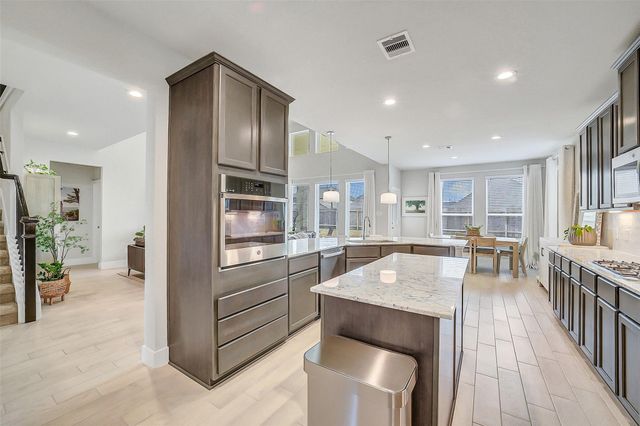 409 Piney Rocks Lane, Waller, TX 77484