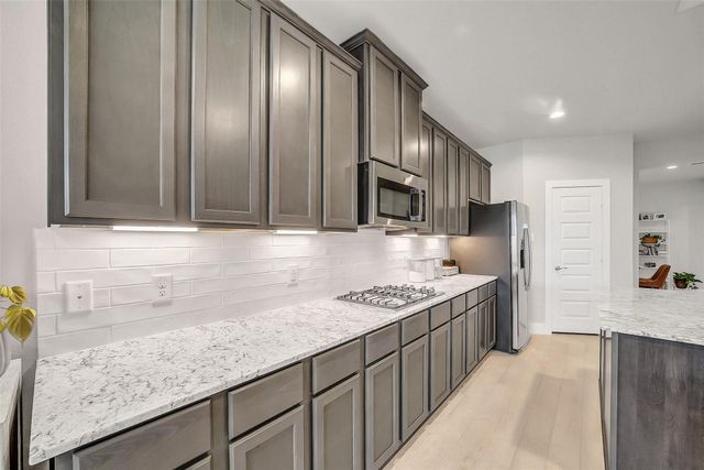 409 Piney Rocks Lane, Waller, TX 77484