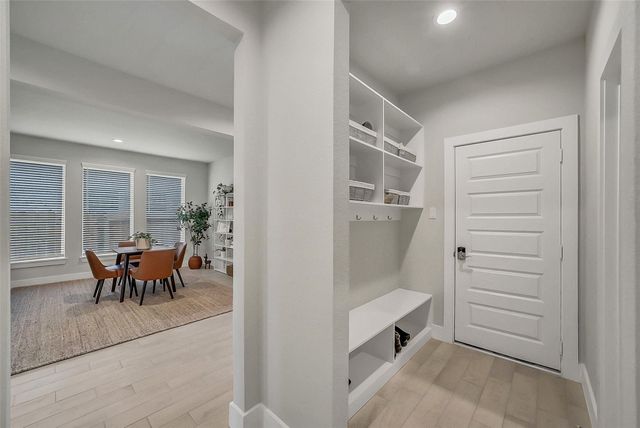 409 Piney Rocks Lane, Waller, TX 77484