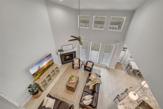 409 Piney Rocks Lane, Waller, TX 77484