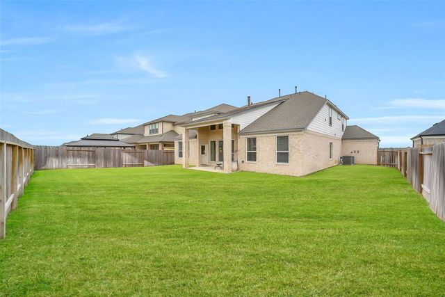 409 Piney Rocks Lane, Waller, TX 77484