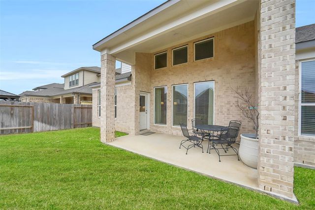 409 Piney Rocks Lane, Waller, TX 77484