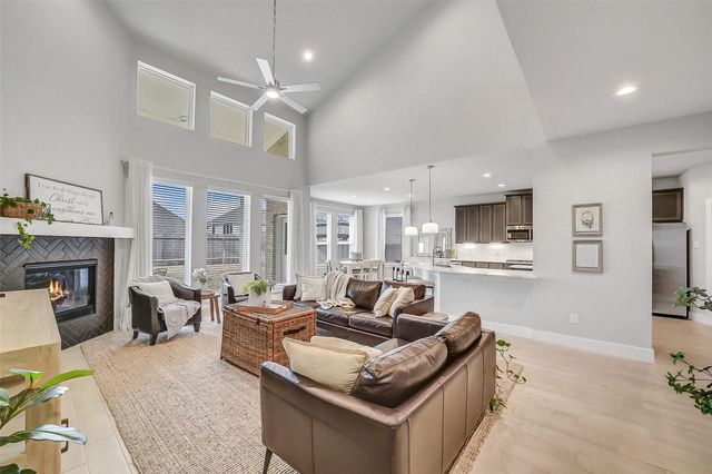 409 Piney Rocks Lane, Waller, TX 77484