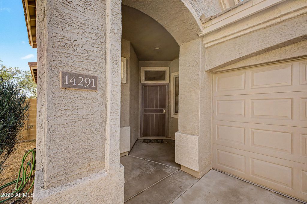 Image 2 of property listing at 14291 W CORA Lane, Goodyear, AZ 85395