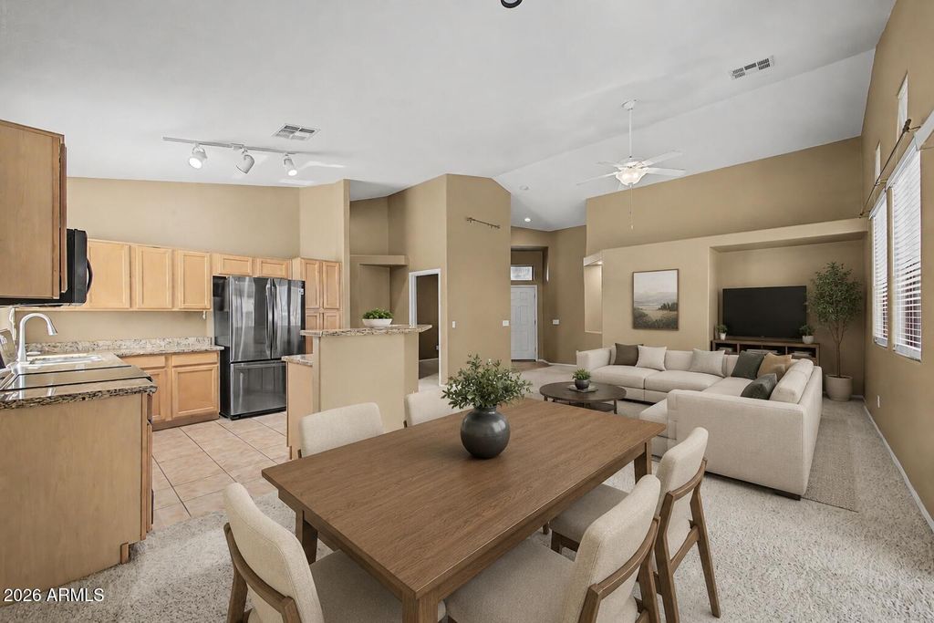 Image 5 of property listing at 14291 W CORA Lane, Goodyear, AZ 85395