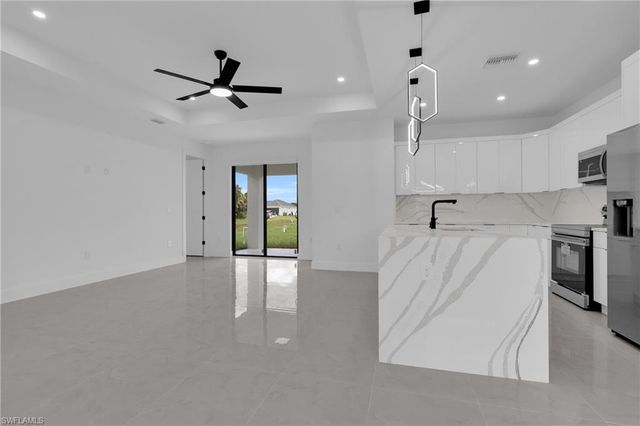 2522 56th ST W, Lehigh Acres, FL 33971