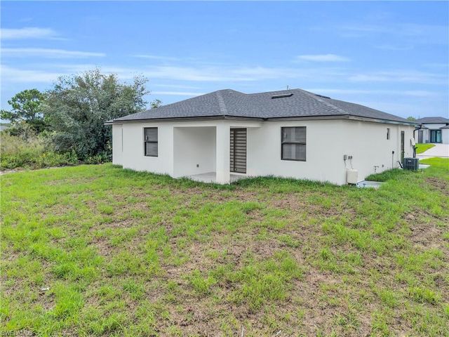 2522 56th ST W, Lehigh Acres, FL 33971