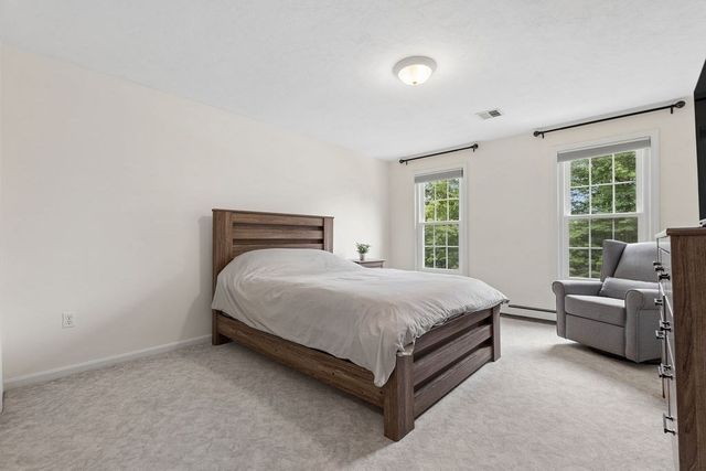 43 Northern Spy Rd, Franklin, MA 02038