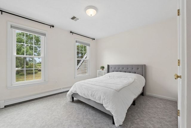 43 Northern Spy Rd, Franklin, MA 02038