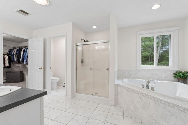 43 Northern Spy Rd, Franklin, MA 02038