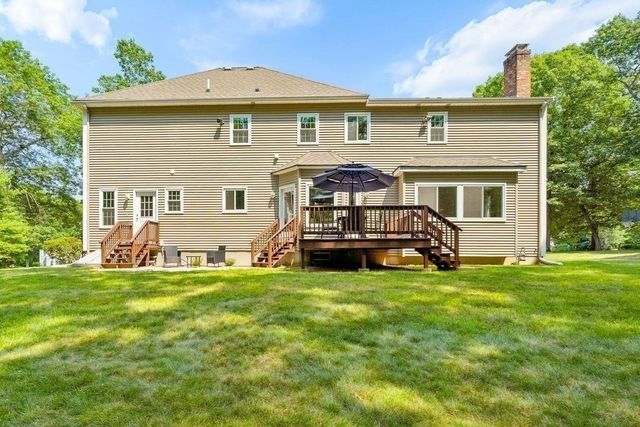 43 Northern Spy Rd, Franklin, MA 02038