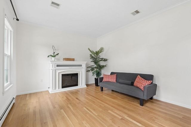 43 Northern Spy Rd, Franklin, MA 02038