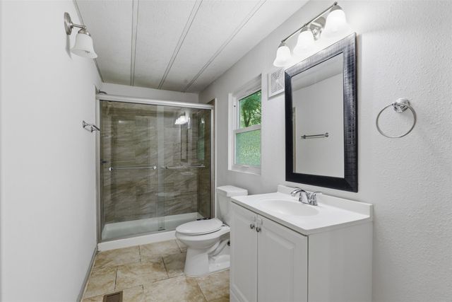 907 Quail Run, Cleburne, TX 76031