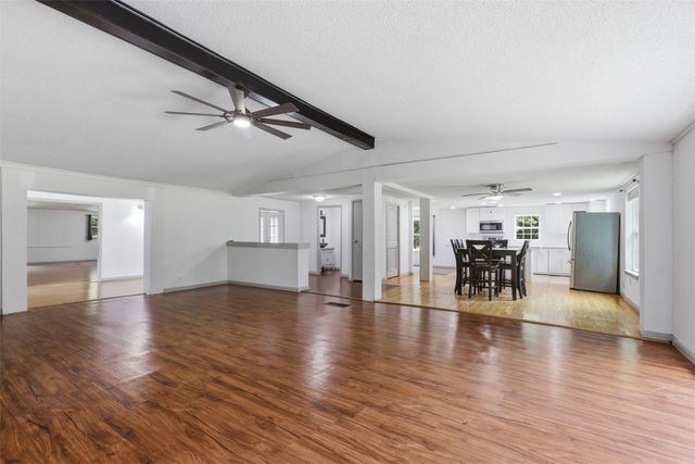 907 Quail Run, Cleburne, TX 76031